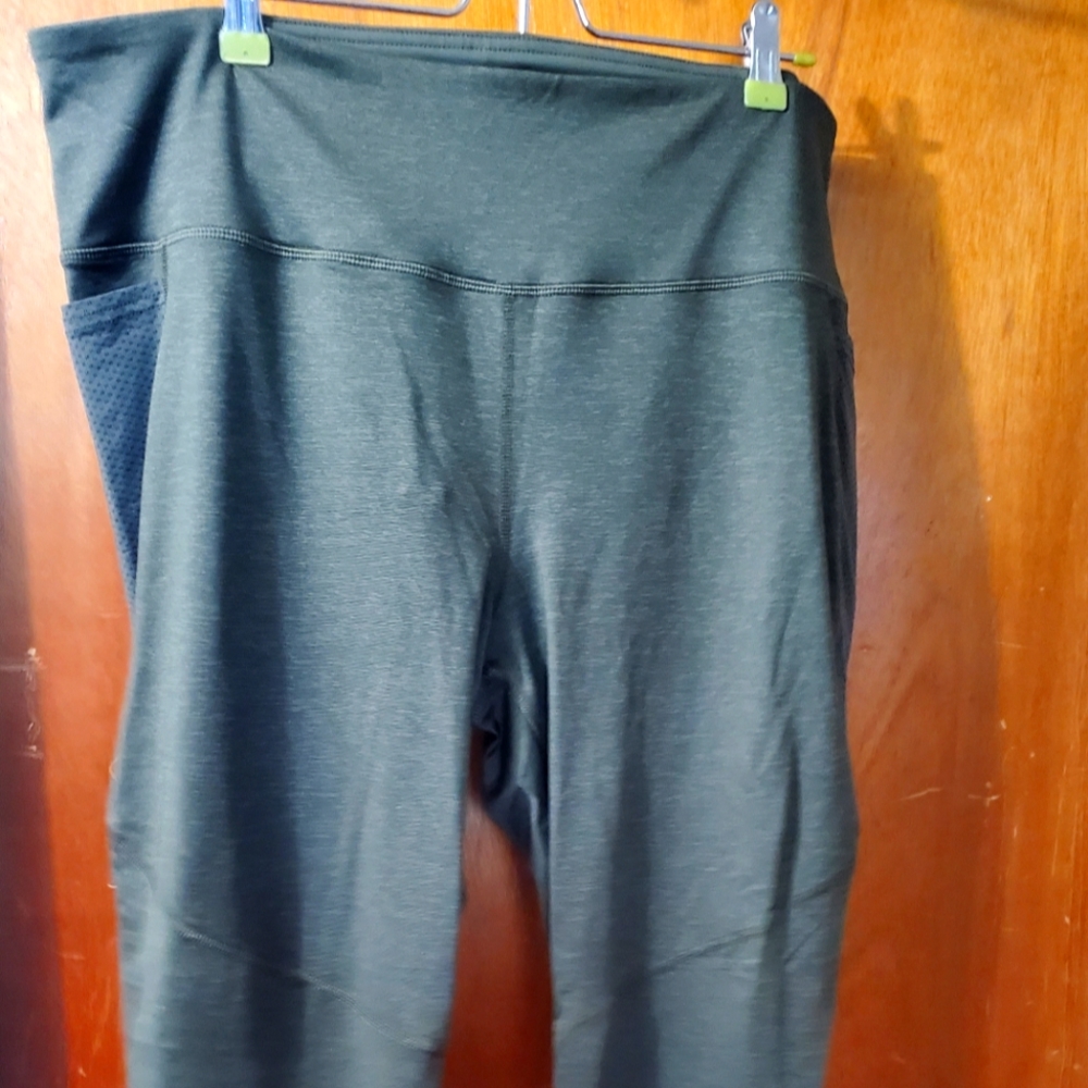 Mid rise ankle leggings